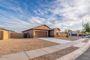 16833 W Moreland St, Goodyear, AZ 85338 - Photo 2