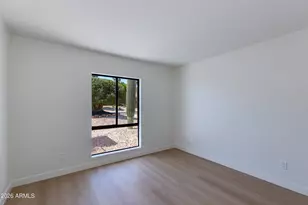 2324 E Cortez St, Phoenix, AZ 85028 - Photo 14