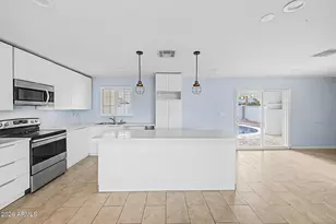 5326 N 82nd St, Scottsdale, AZ 85250 - Photo 10