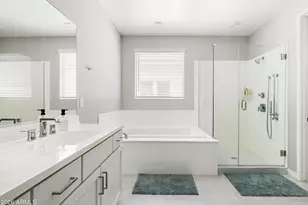 21623 N 60th Ter, Phoenix, AZ 85054 - Photo 10