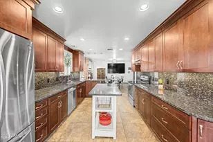 1945 N 66th Pl, Mesa, AZ 85205 - Photo 16