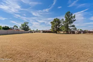 950 E Remington Dr, Chandler, AZ 85286 - Photo 12