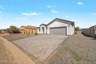 14733 S Diablo Rd, Arizona City, AZ 85123 - Photo 2