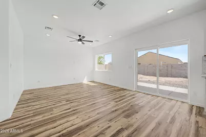 14733 S Diablo Road, Arizona City, AZ 85123 - Photo 8
