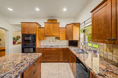 7532 W Villa Theresa Drive, Glendale, AZ 85308 - Photo 10
