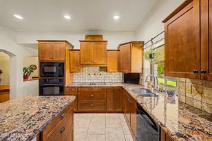 7532 W Villa Theresa Dr, Glendale, AZ 85308 - Photo 10