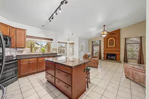 7639 W Crocus Dr, Peoria, AZ 85381 - Photo 14