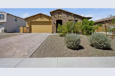 16392 W Madison Street, Goodyear, AZ 85338 - Photo 2
