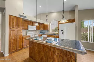 2156 S Raven Cir, Mesa, AZ 85209 - Photo 4