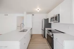 2910 W Marconi Ave, Phoenix, AZ 85053 - Photo 10