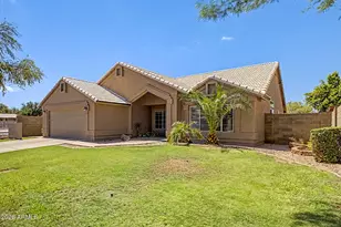 1138 N Pheasant Dr, Gilbert, AZ 85234 - Photo 2