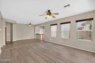 879 E Bellerive Pl, Chandler, AZ 85249 - Photo 4