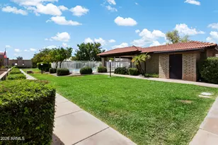 2103 W Yukon Dr, Phoenix, AZ 85027 - Photo 12
