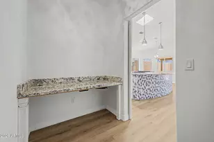 1401 E Malapai Dr, Phoenix, AZ 85020 - Photo 20