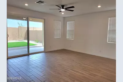 2152 W Rutledge Avenue, Apache Junction, AZ 85120 - Photo 10