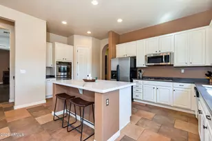 40008 N Maidstone Ct, Anthem, AZ 85086 - Photo 10