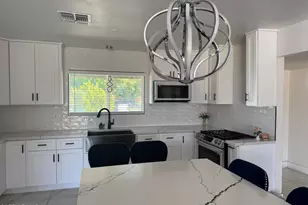 1129 W 10th St, Mesa, AZ 85201 - Photo 2