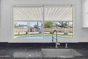 2242 W Concho Cir, Mesa, AZ 85202 - Photo 30