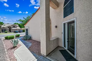 3830 E Tanglewood Dr, Phoenix, AZ 85048 - Photo 2