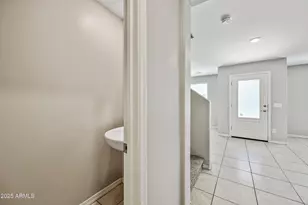 8047 W Albeniz Pl, Phoenix, AZ 85043 - Photo 14
