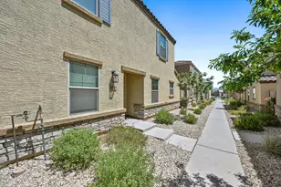 8047 W Albeniz Pl, Phoenix, AZ 85043 - Photo 1