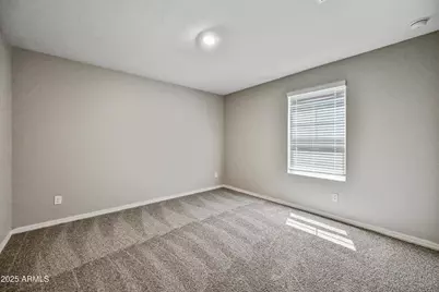 8047 W Albeniz Place, Phoenix, AZ 85043 - Photo 20