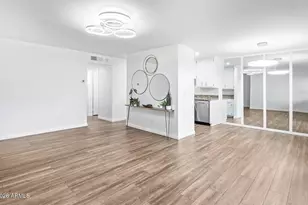 5525 E Thomas Rd, Phoenix, AZ 85018 - Photo 2