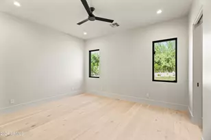 6321 N 48th Pl, Paradise Valley, AZ 85253 - Photo 34