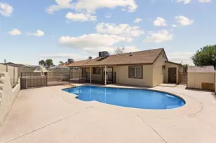 7522 W Highland Ave, Phoenix, AZ 85033 - Photo 20