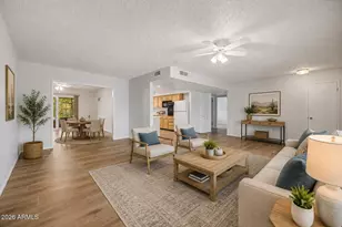 10310 W Ridgeview Rd, Sun City, AZ 85351 - Photo 2