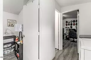 8427 W Glendale Ave, Glendale, AZ 85305 - Photo 10