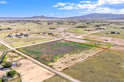 10125 N Lawrence Lane #-, Prescott Valley, AZ 86315 - Photo 1