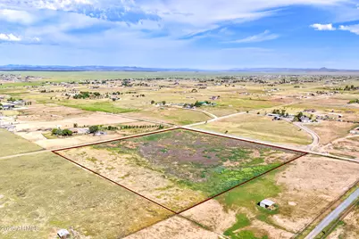 10125 N Lawrence Lane #-, Prescott Valley, AZ 86315 - Photo 2