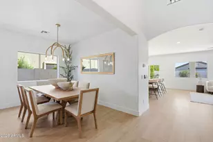2563 E Robb Ln, Phoenix, AZ 85024 - Photo 8