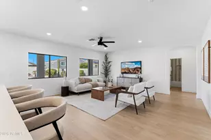 2563 E Robb Ln, Phoenix, AZ 85024 - Photo 14