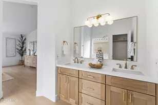2563 E Robb Ln, Phoenix, AZ 85024 - Photo 26