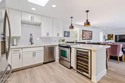 5028 N 34th Street #Unit 7, Phoenix, AZ 85018 - Photo 4
