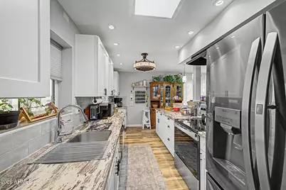 13720 N 98th Avenue #I, Sun City, AZ 85351 - Photo 6