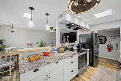 13720 N 98th Avenue #I, Sun City, AZ 85351 - Photo 8