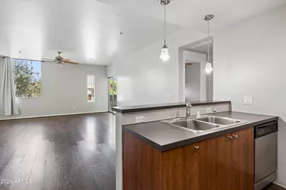 1111 W University Drive #2011, Tempe, AZ 85281 - Photo 6
