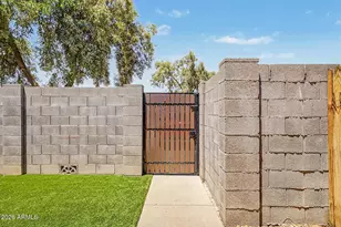 3646 N 69th Ave, Phoenix, AZ 85033 - Photo 22