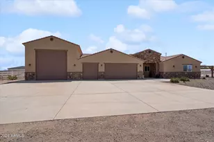 24039 W Cavedale Dr, Wittmann, AZ 85361 - Photo 42