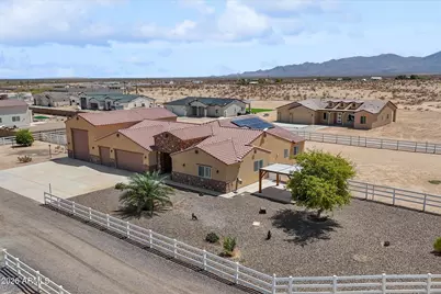 24039 W Cavedale Drive, Wittmann, AZ 85361 - Photo 2