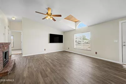 828 E Quentin Lane, San Tan Valley, AZ 85140 - Photo 8