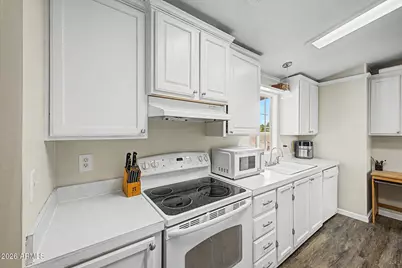828 E Quentin Lane, San Tan Valley, AZ 85140 - Photo 12