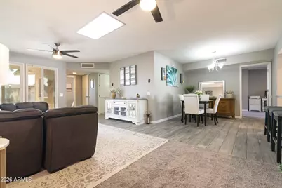 10727 W Santa Fe Drive, Sun City, AZ 85351 - Photo 6