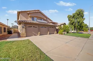 10922 W Ashland Way, Avondale, AZ 85392 - Photo 2
