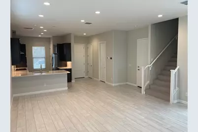 6511 E Villa Maria Drive, Phoenix, AZ 85054 - Photo 2