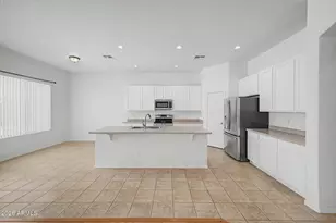 8177 S Bull Dog Ct, Gold Canyon, AZ 85118 - Photo 12