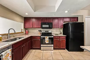 4207 E Jojoba Rd, Phoenix, AZ 85044 - Photo 2